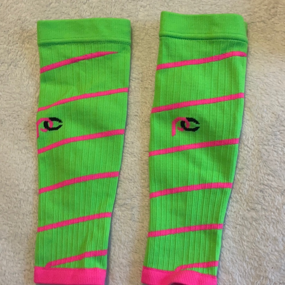 Pro compression sleeves. Sm/med